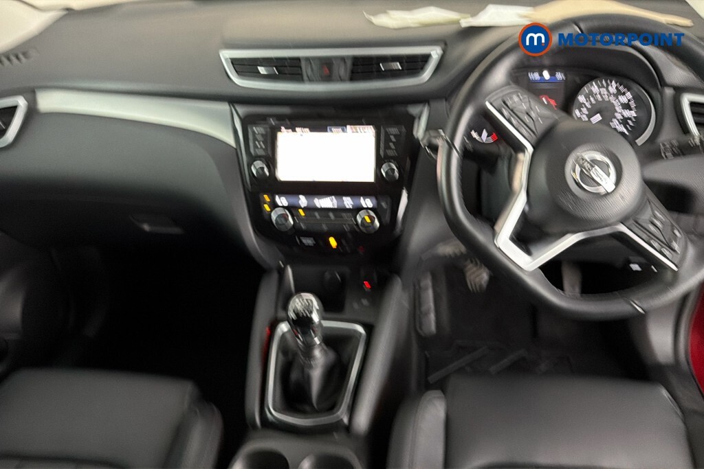 Nissan Qashqai Dig-t Acenta Premium Black #9