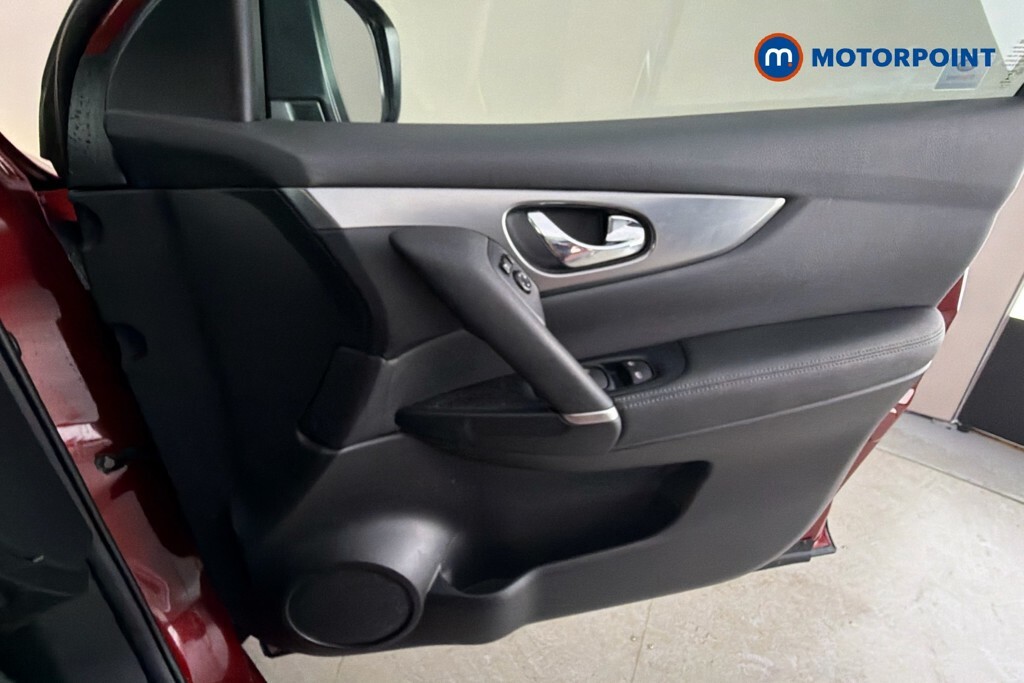 Nissan Qashqai Dig-t Acenta Premium Black #23