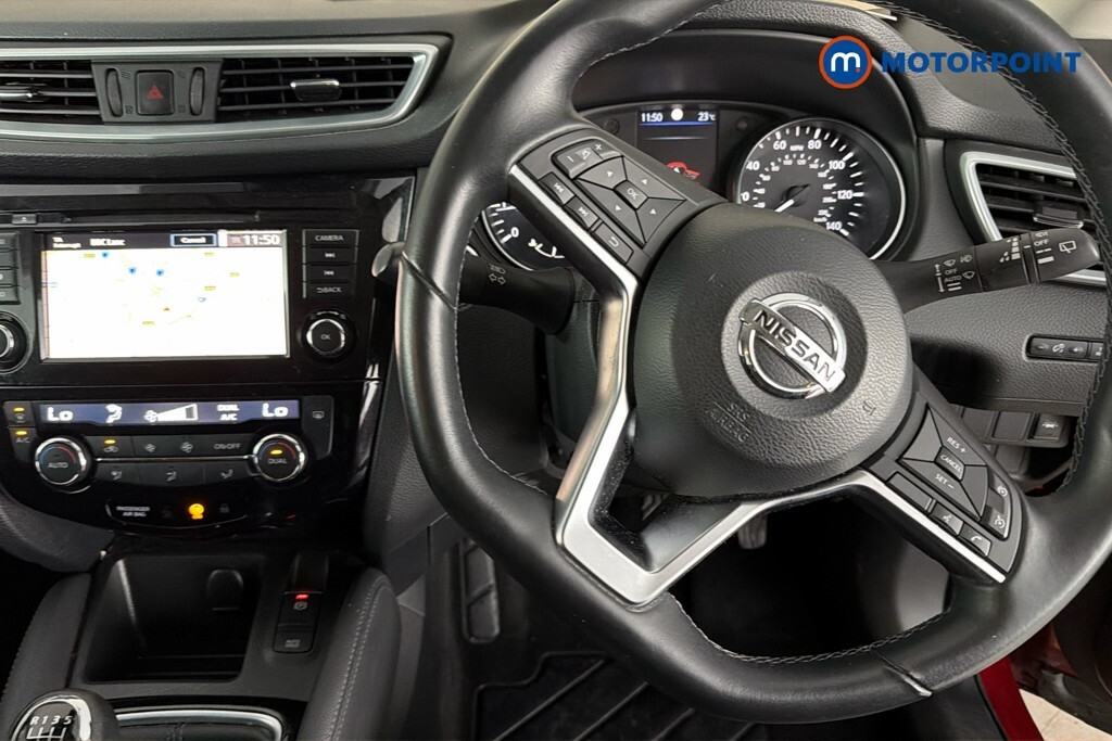 Nissan Qashqai Dig-t Acenta Premium Black #10