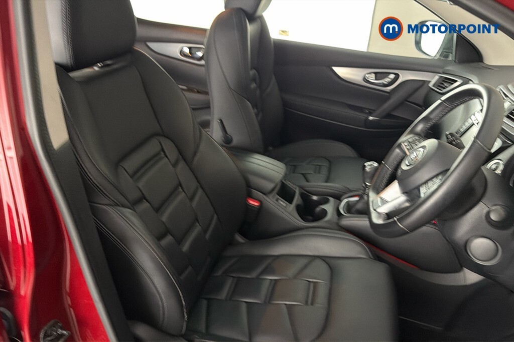 Nissan Qashqai Dig-t Acenta Premium Black #28