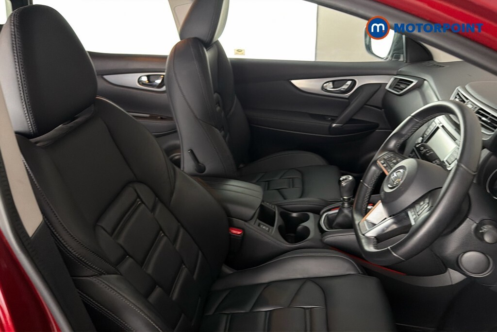 Nissan Qashqai Dig-t Acenta Premium Black #26