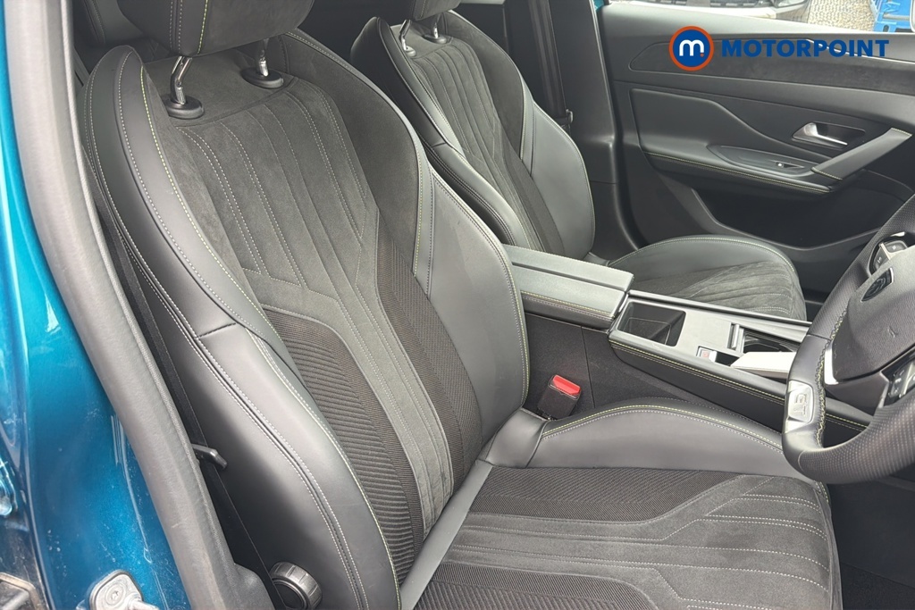 Peugeot 408 1.2 Puretech Allure Premium Fastback Ea Red #24
