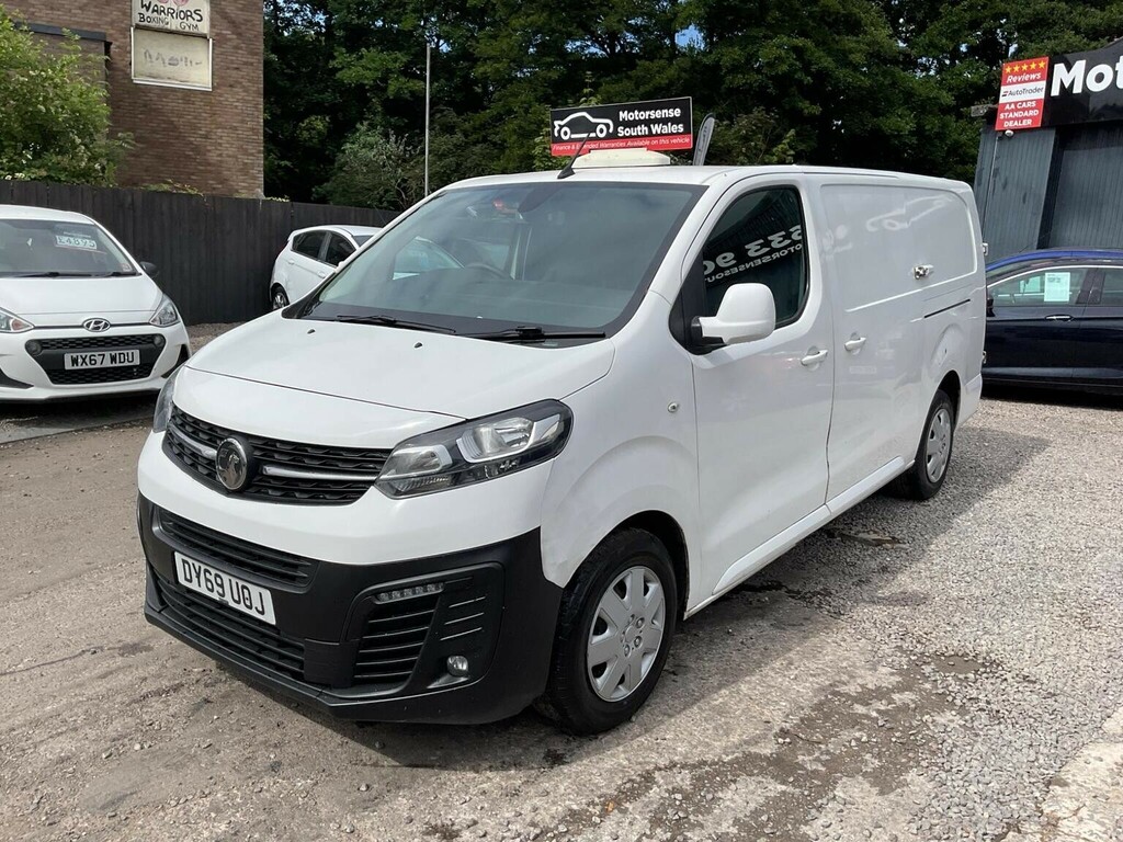 Vauxhall Vivaro 1.5 Turbo D 2900 Sportive L2 H1 Euro 6 S S White