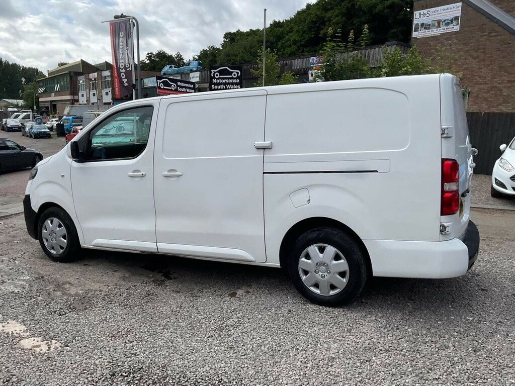 Vauxhall Vivaro 1.5 Turbo D 2900 Sportive L2 H1 Euro 6 S S White #3