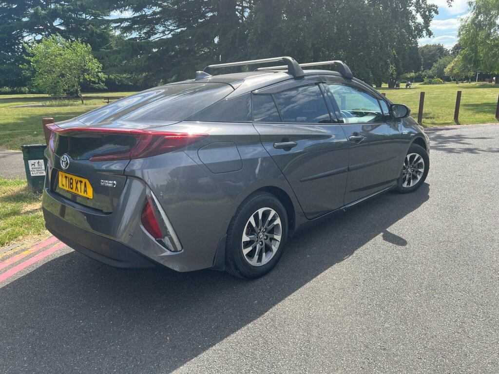Toyota Prius Hatchback 1.8 Hybrid Euro6 201818 Silver #8