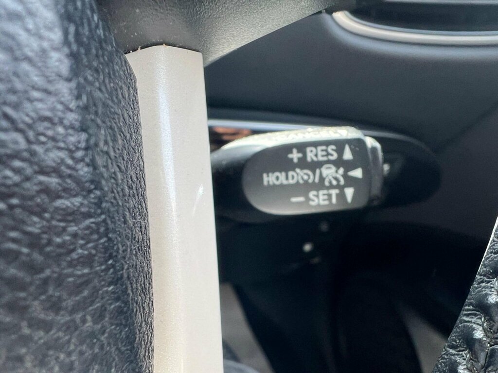 Toyota Prius Hatchback 1.8 Hybrid Euro6 201818 Silver #14