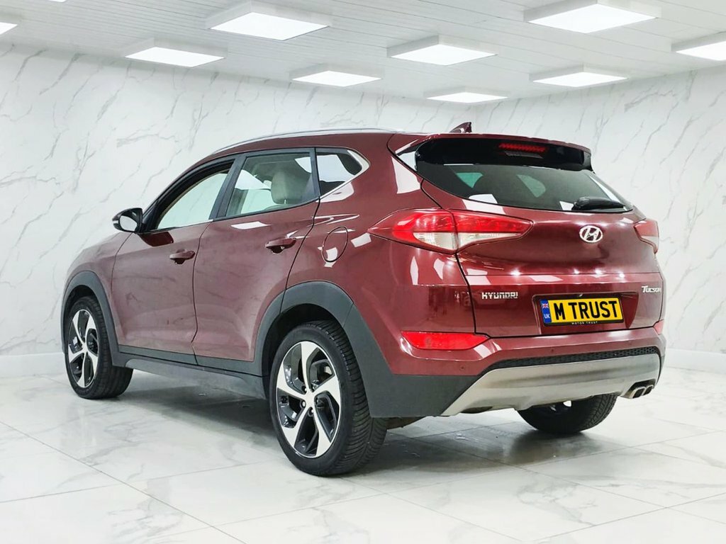Hyundai Tucson 2L Premium Red #6