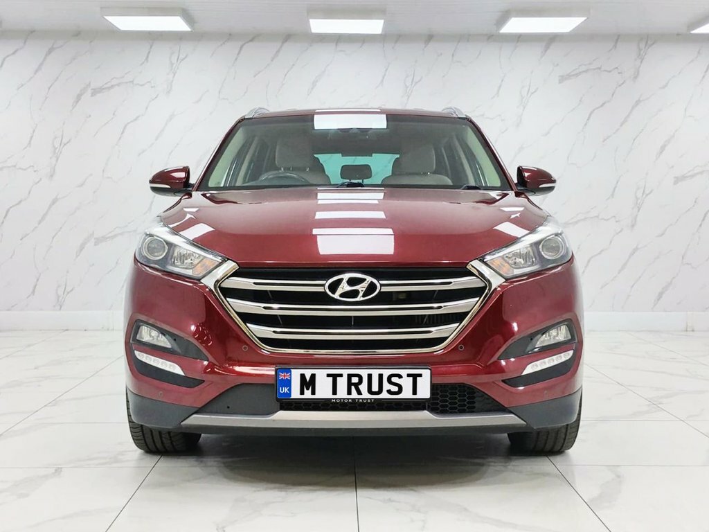Hyundai Tucson 2L Premium Red #3