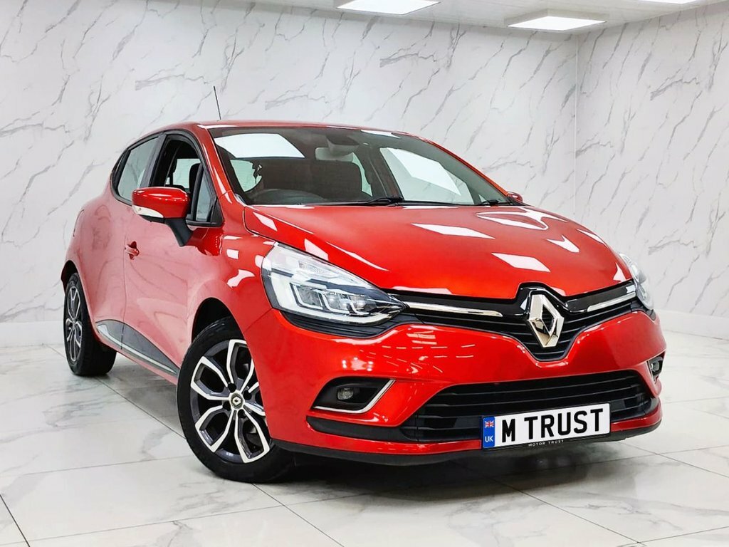Renault Clio Hatchback YY18JKV Red #4