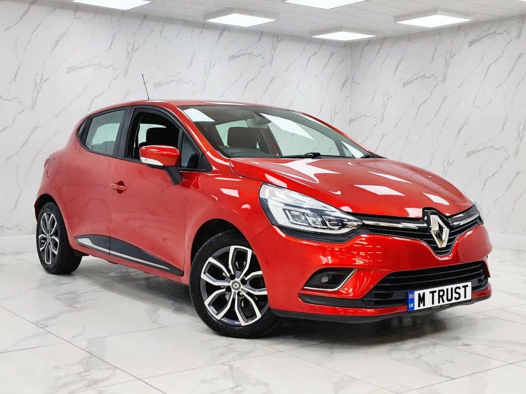 Renault Clio Hatchback YY18JKV Red #5