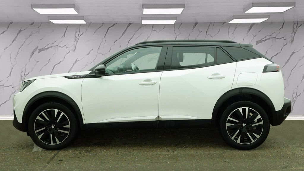 Peugeot 2008 1L Gt Line White #6