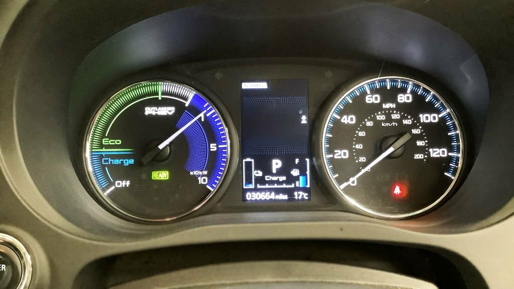 Mitsubishi Outlander 2.0 Mivec Design Cvt 4Wd Euro 6 Ss Black #7