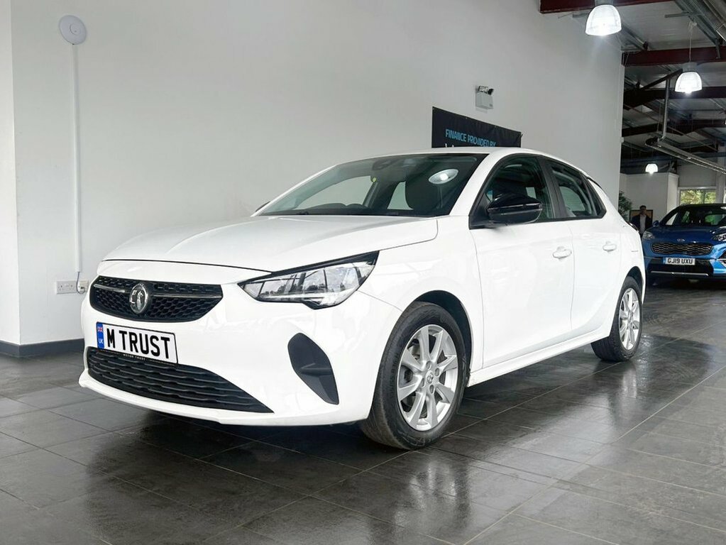 Vauxhall Corsa 1.2L Design DP72AAE White #5