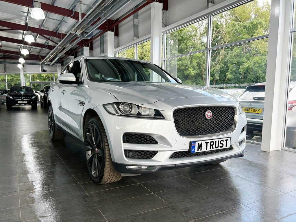 Jaguar F-Pace 2L Prestige MM68SZD Silver #2