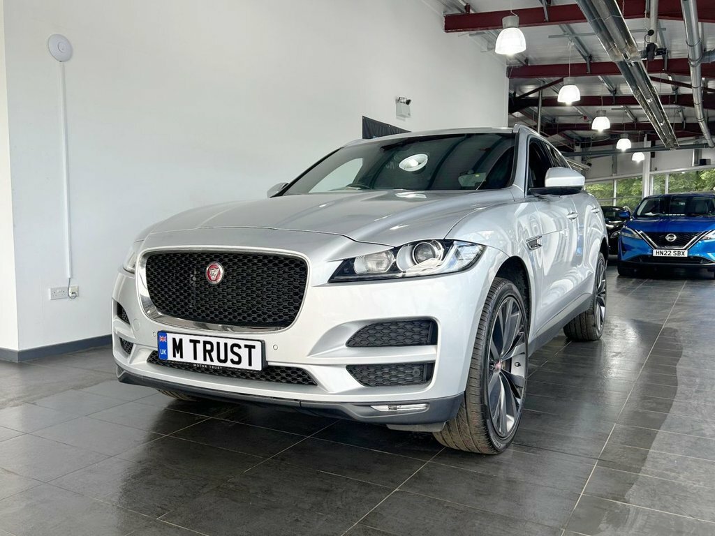 Jaguar F-Pace 2L Prestige MM68SZD Silver #4