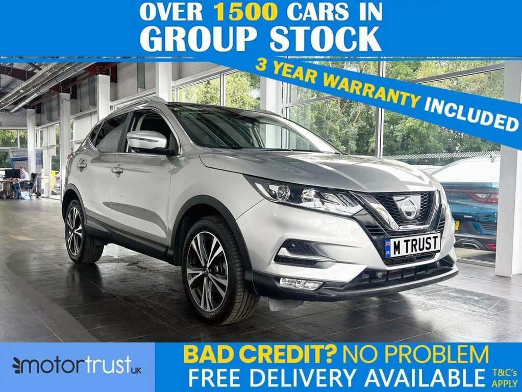 Nissan Qashqai 1.2L N-connecta Silver
