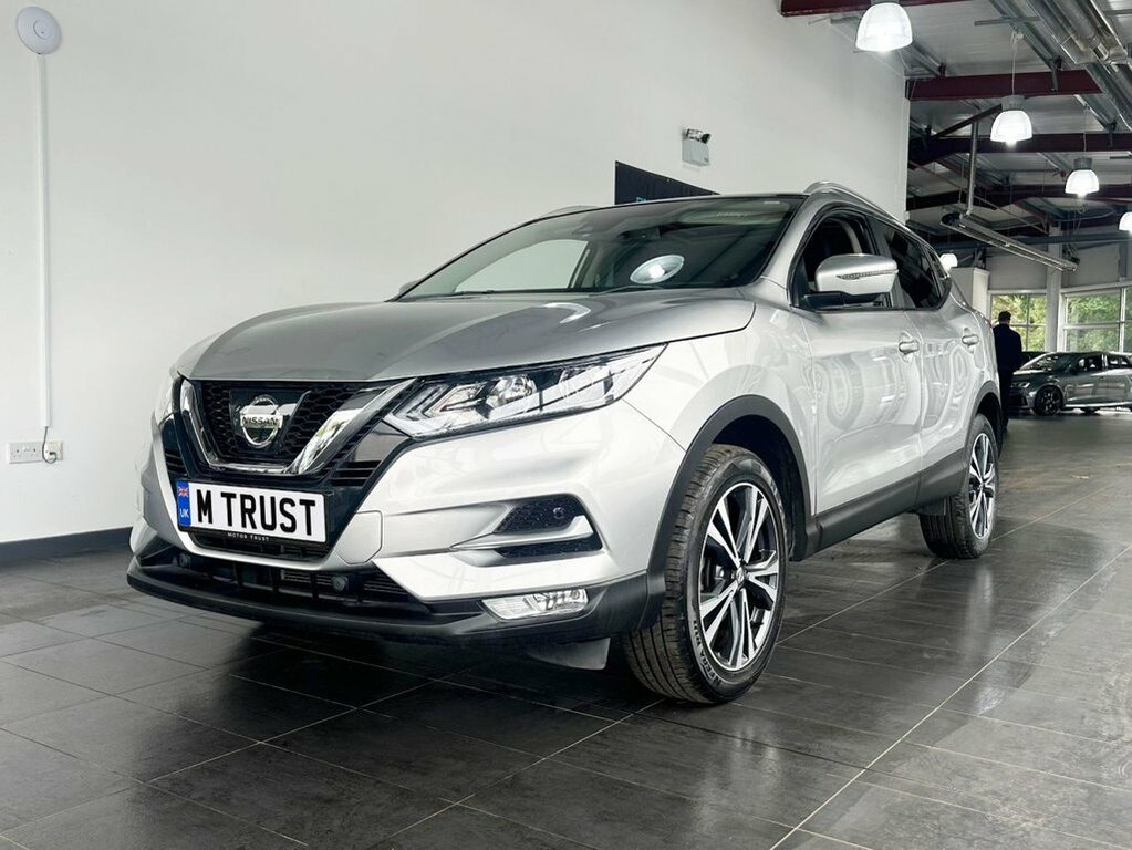 Nissan Qashqai 1.2L N-connecta Silver #5