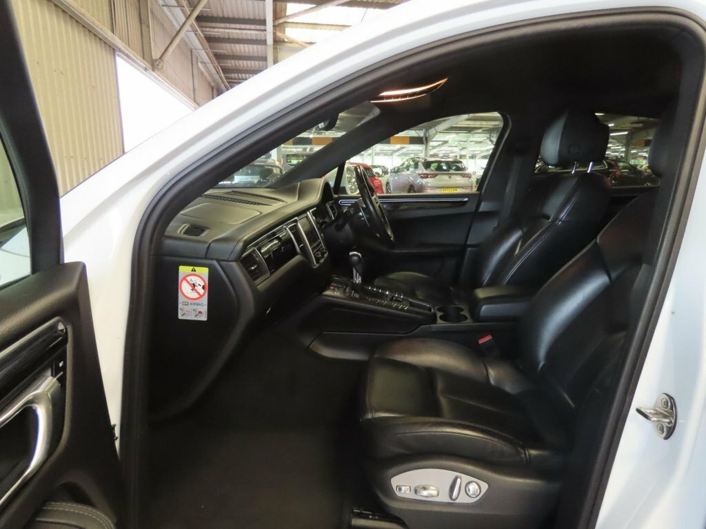 Porsche Macan 4X4 3.6T V6 Turbo Pdk 4Wd Euro 6 Ss 20141 Black #9