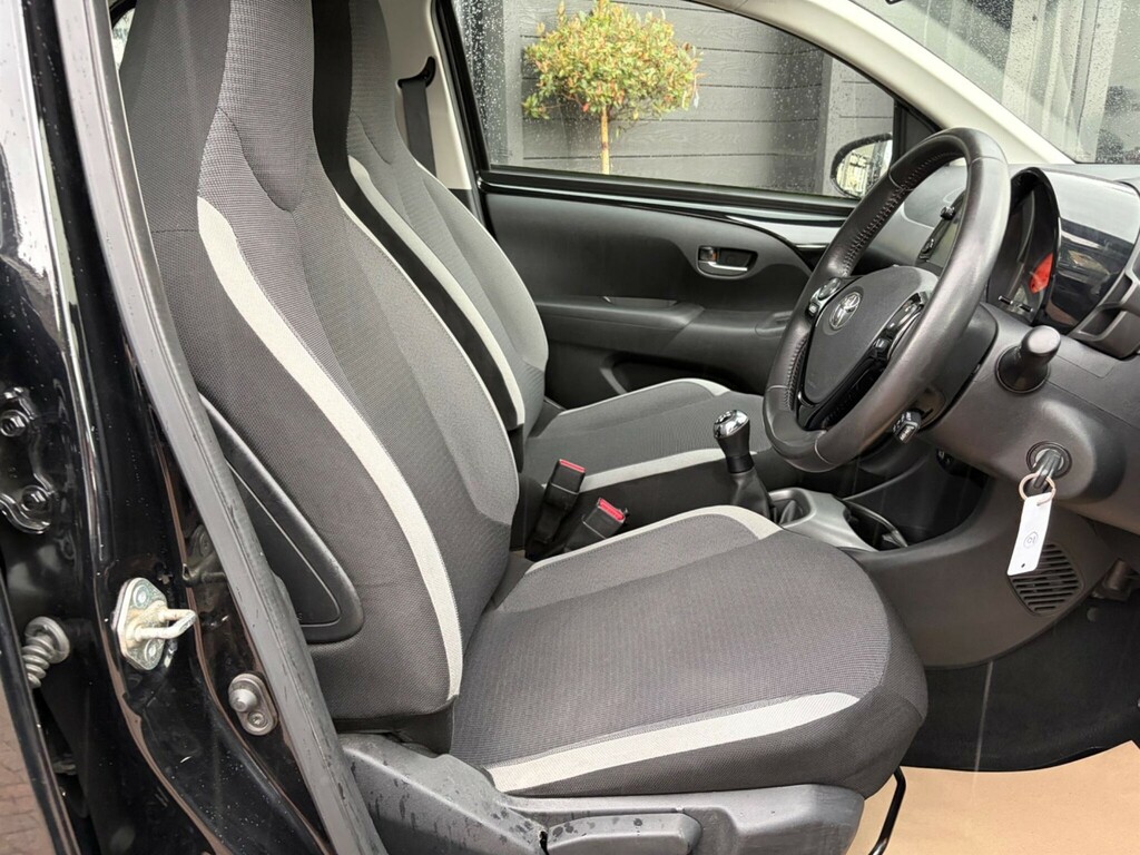 Toyota Aygo Petrol Gold #10