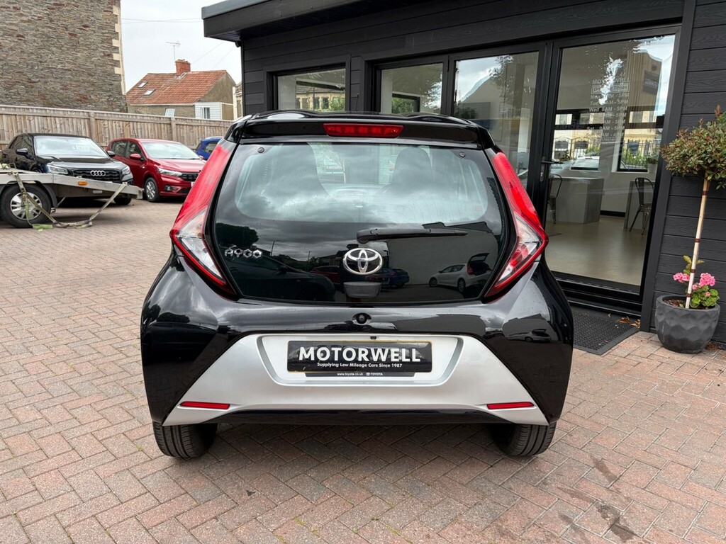 Toyota Aygo Hatchback Black #6