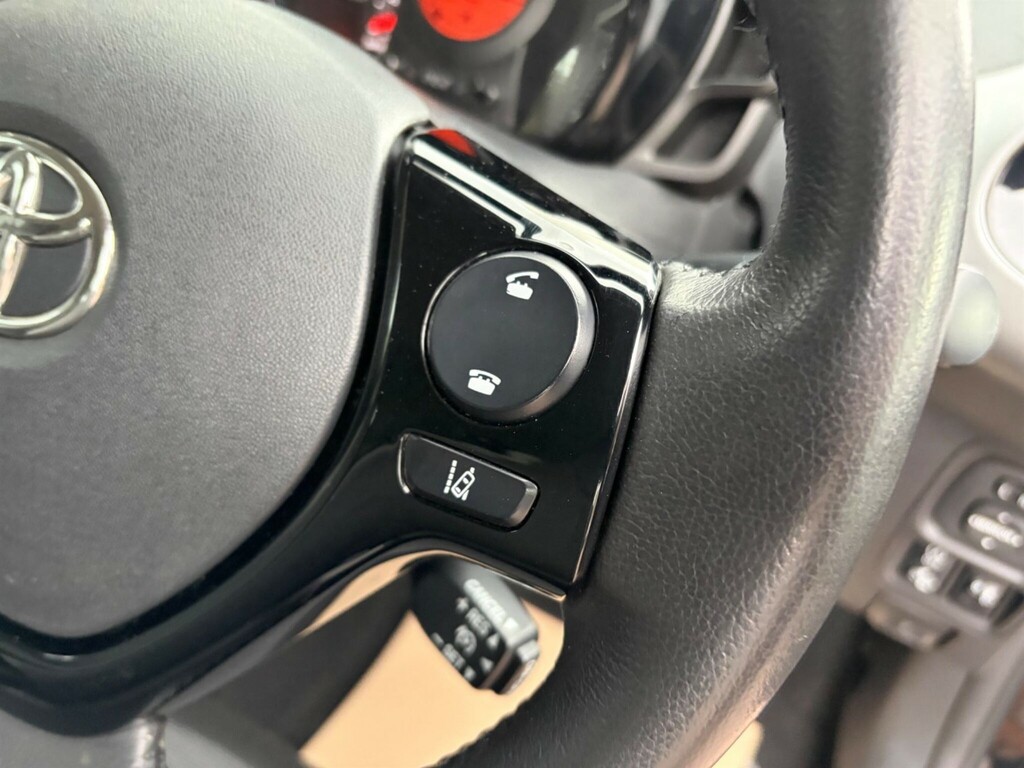 Toyota Aygo Petrol Gold #20