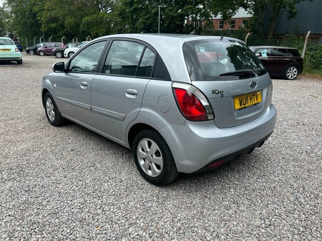 Kia RIO 1.4 2 Ipd Hatchback 139 Gkm, 9 Silver #5