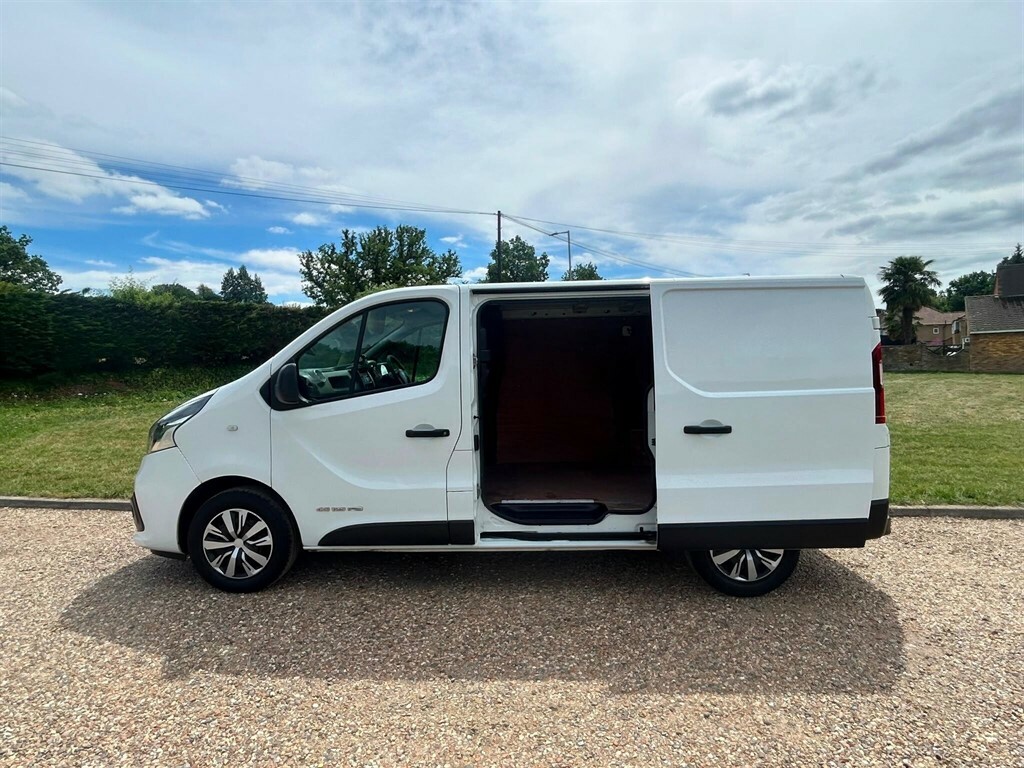 Renault Trafic 1.6 L 1.6 Dci Energy 27 Business Swb Standard Roo White #5