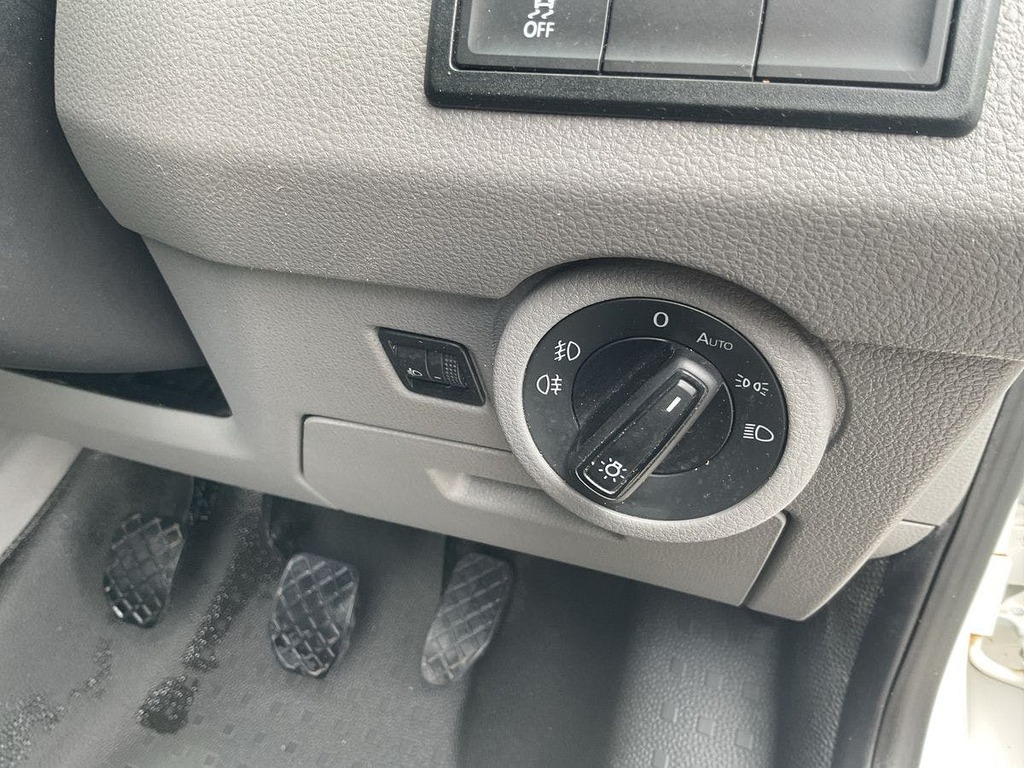 Volkswagen Transporter 2.0 Tdi 150 Highline Kombi Van  #25