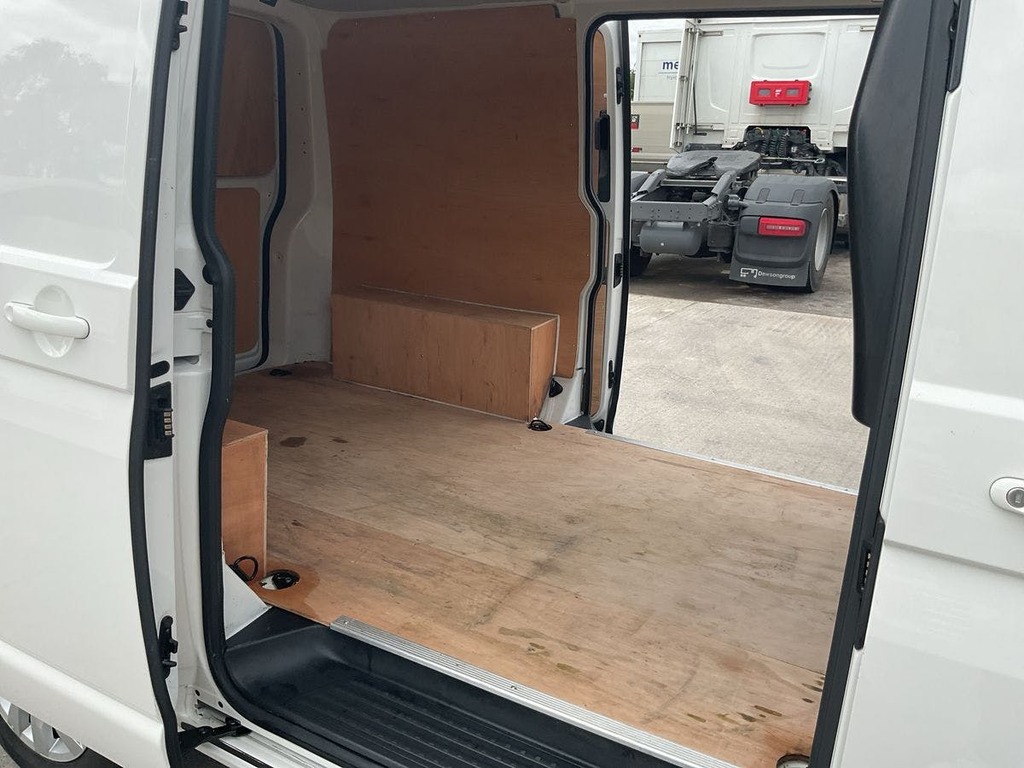 Volkswagen Transporter 2.0 Tdi 150 Highline Kombi Van  #24