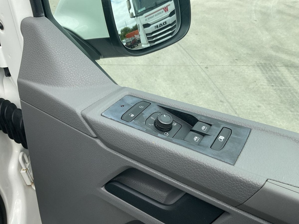 Volkswagen Transporter 2.0 Tdi 150 Highline Kombi Van  #26
