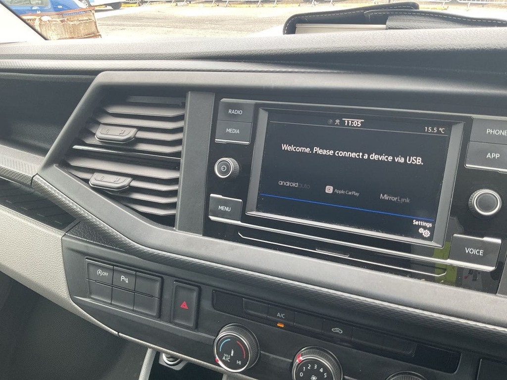 Volkswagen Transporter 2.0 Tdi 150 Highline Kombi Van  #33