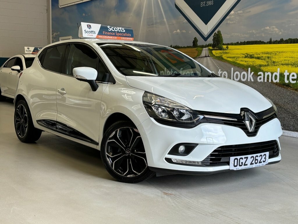 Renault Clio 0.9L Iconic White