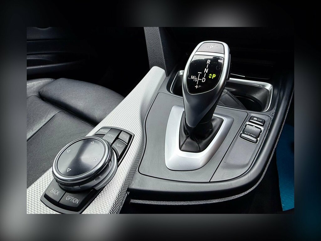 BMW 3 Series Gran Turismo 320D Sport Blue #35