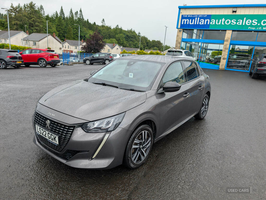 Peugeot 208 1.5 Bluehdi 100 Allure Premium LS22GGK Grey #2
