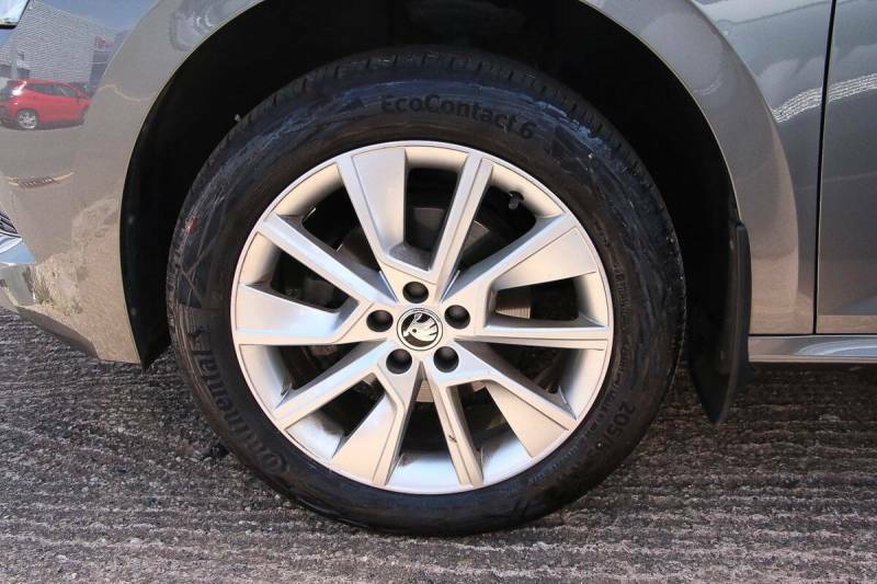 Skoda Kamiq 1.0 Tsi Se Drive Suv Dsg Euro 6 Ss Grey #5