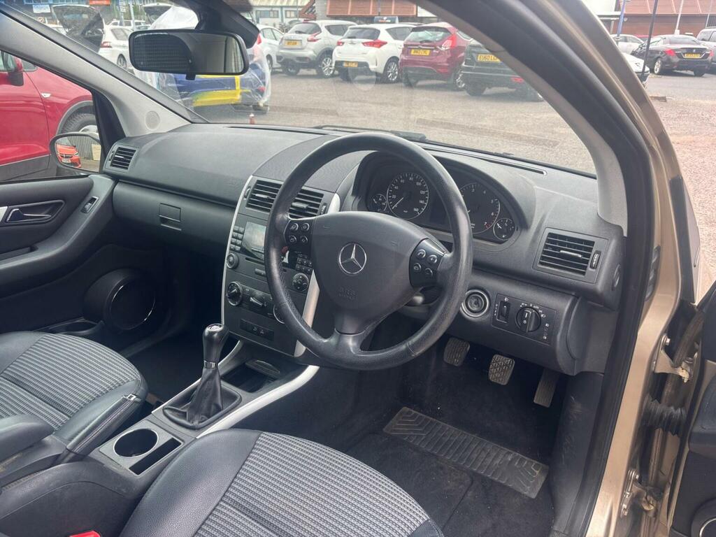Mercedes-Benz A Class A180 Cdi Avantgarde Se 5-Door Black #3