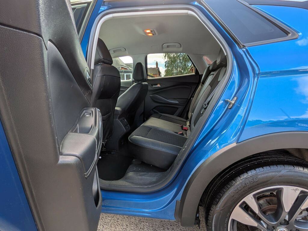 Vauxhall Grandland X Sri Black #9