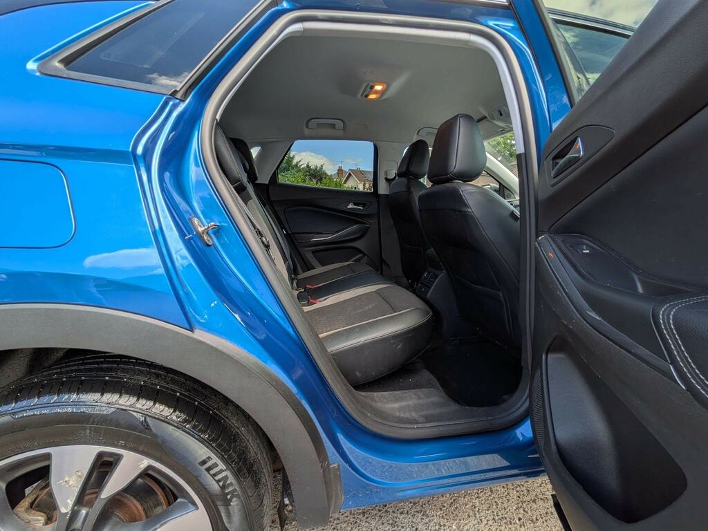 Vauxhall Grandland X Sri Black #10