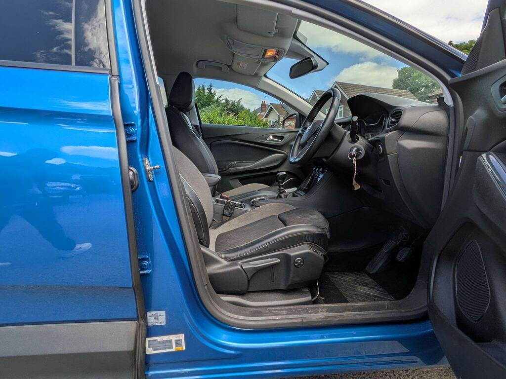 Vauxhall Grandland X Sri Black #22