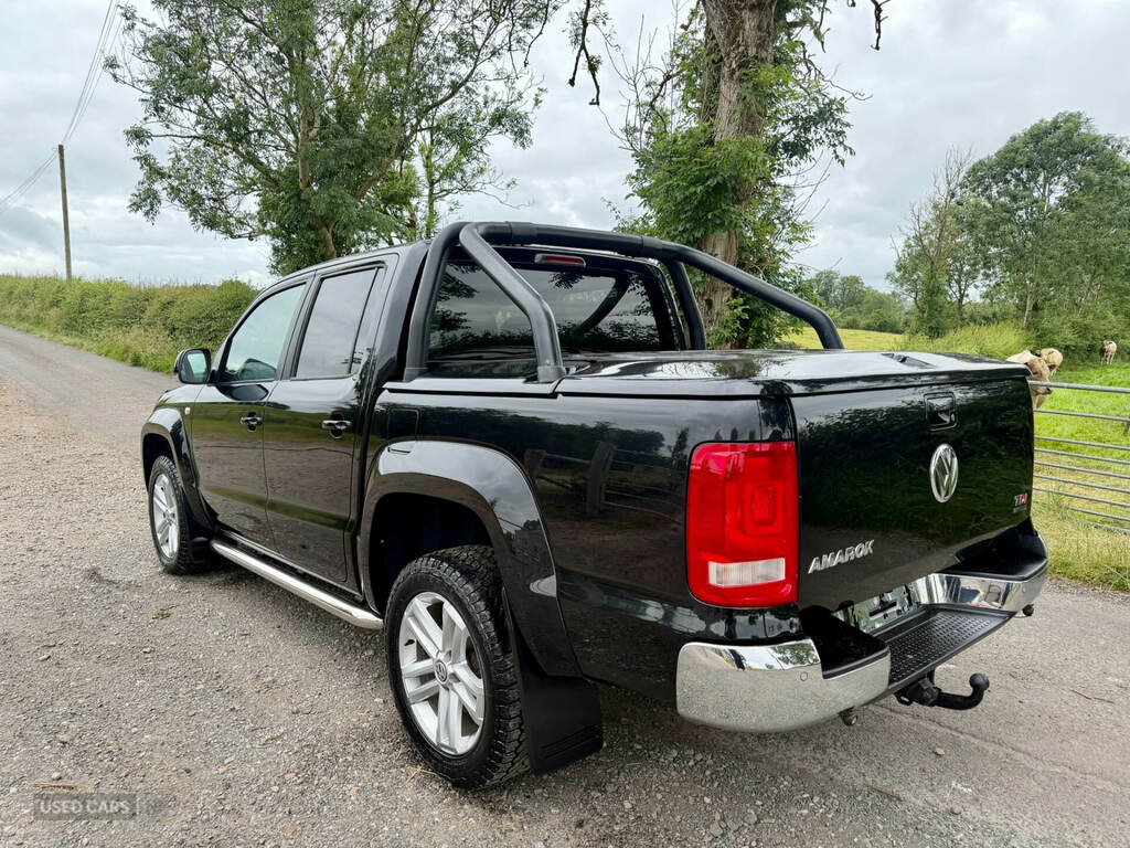 Volkswagen Amarok D Cab Pick Up Highline 2.0 Bitdi 180 Bmt 4Mtn Black #2
