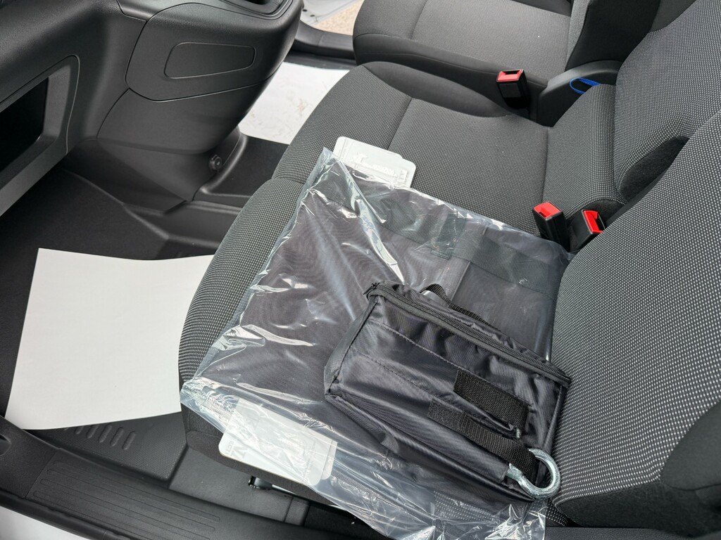 Citroen Berlingo 1.5 Bluehdi 100Ps Van Enterprise Black #11