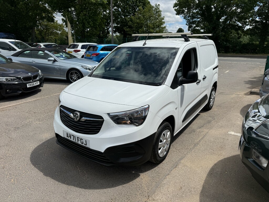 Vauxhall Combo 1.5 Turbo D 2300 Sportive L2 Only 47,508 3 Sea White #8