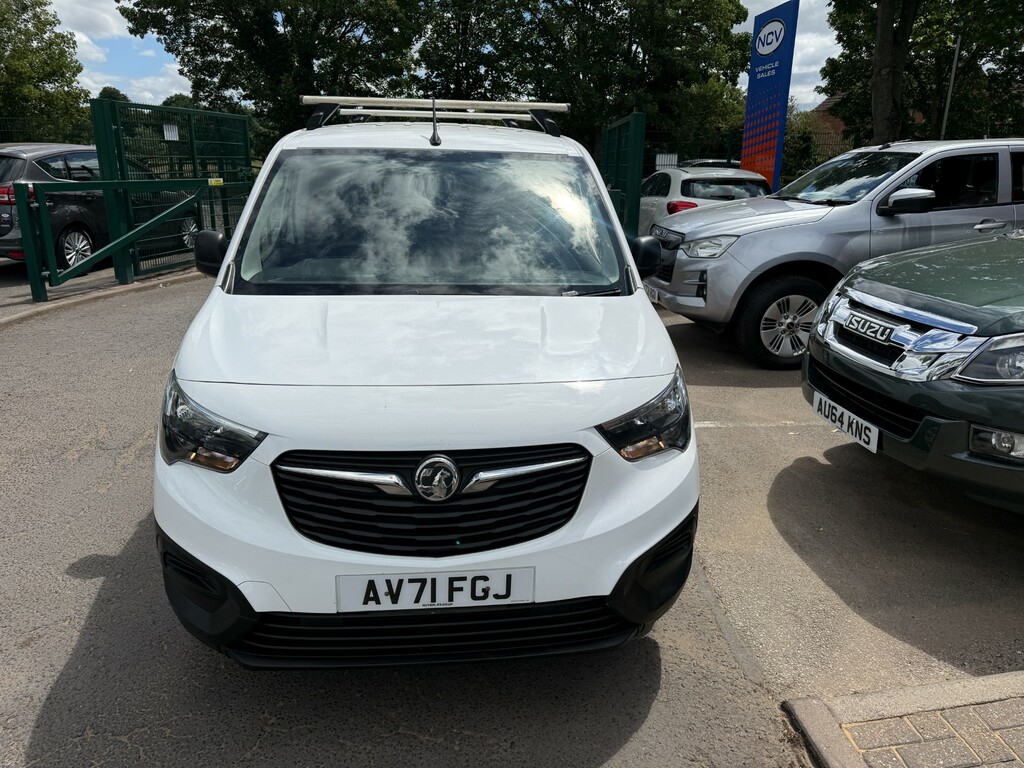 Vauxhall Combo 1.5 Turbo D 2300 Sportive L2 Only 47,508 3 Sea White #9