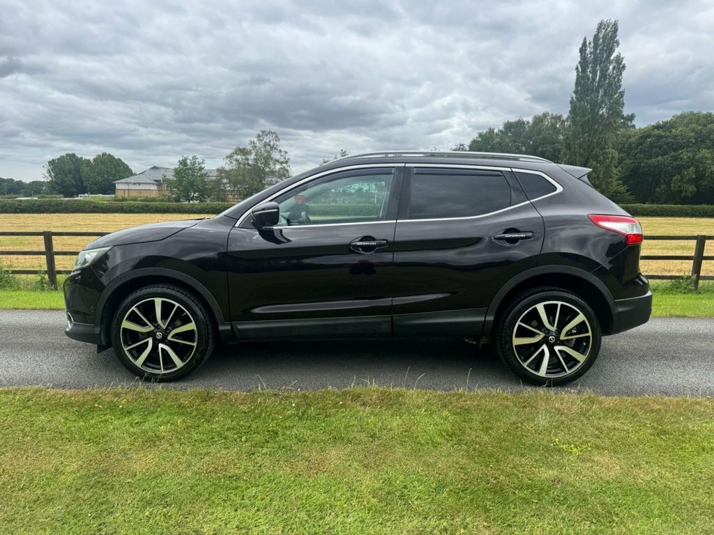 Nissan Qashqai 1.6L Tekna Black #6