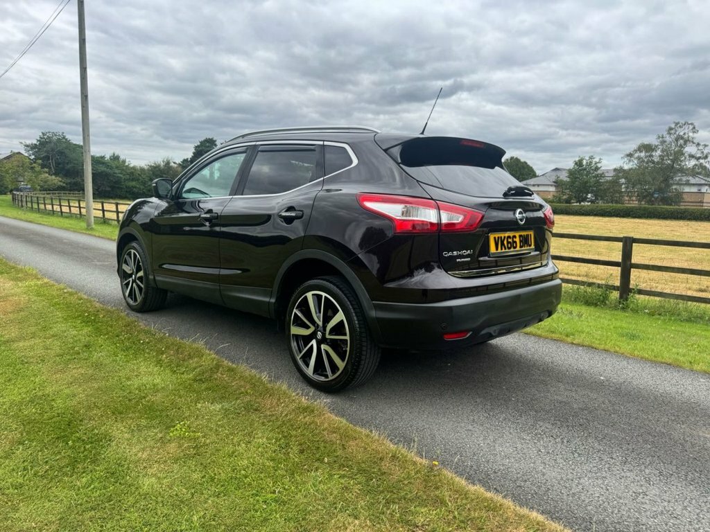 Nissan Qashqai 1.6L Tekna Black #5