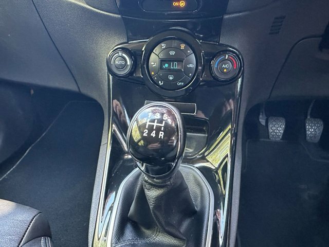 Ford Fiesta 1.0T Ecoboost Titanium X Hatchback Manu Black #4