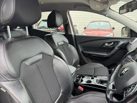 Renault Kadjar Dynamique S Nav Red #3