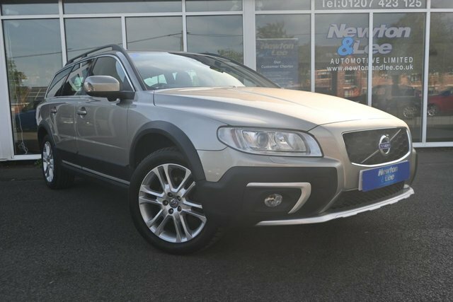 Volvo XC70 2.4 D5 Se Lux Estate Geartronic Awd Eur Gold