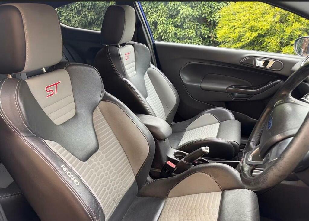 Ford Fiesta 1.6T Ecoboost St-2 Euro 5 Blue