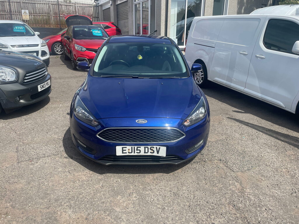 Ford Focus Focus Hatchback Blue #2